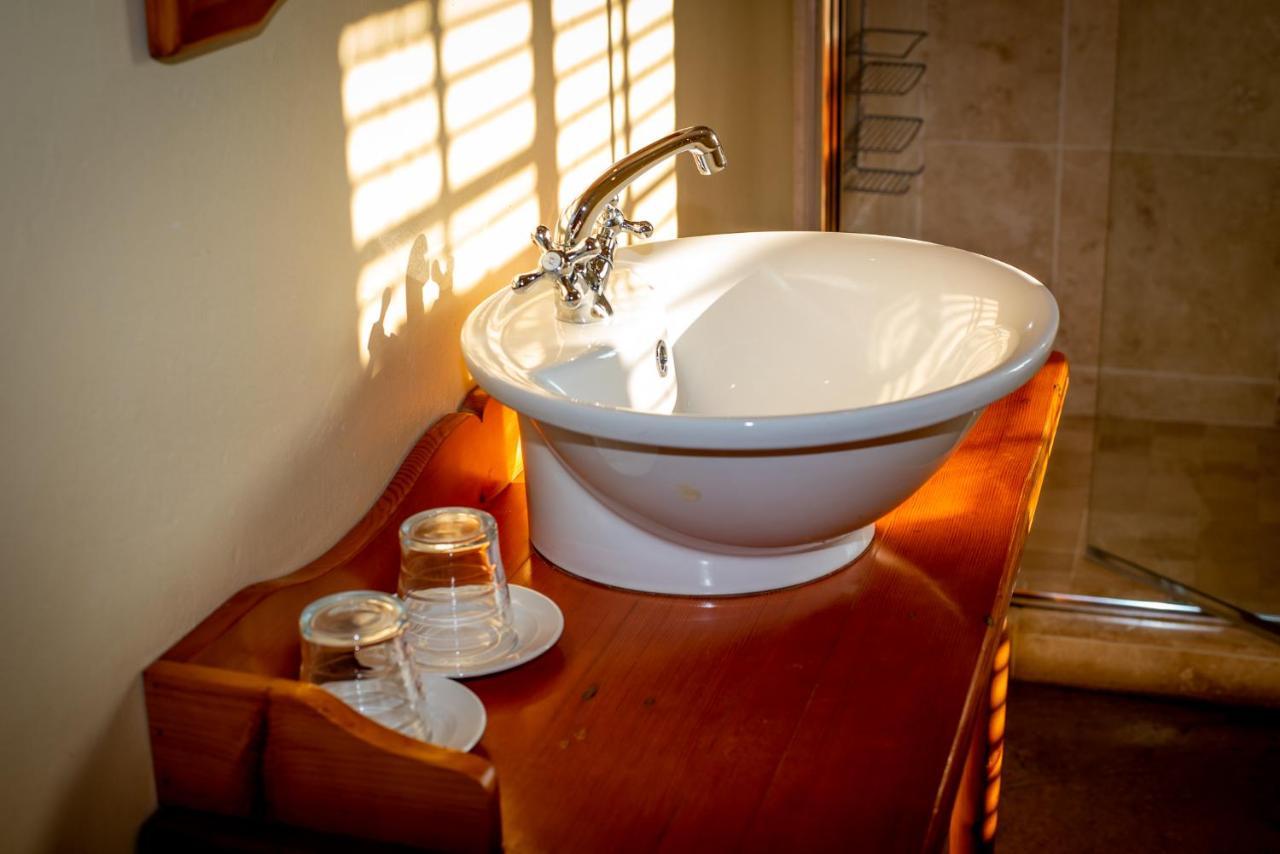 Wetlands Country House & Sheds Wakkerstroom Bagian luar foto